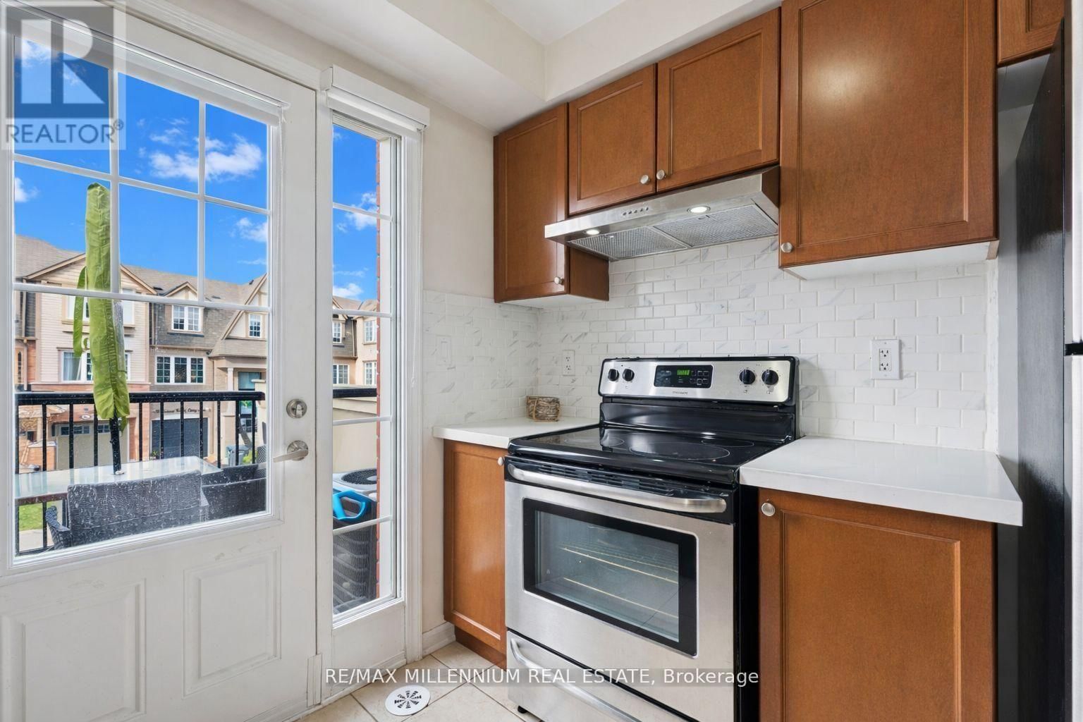 53 COLONEL FRANK CHING CRESCENT Image 9