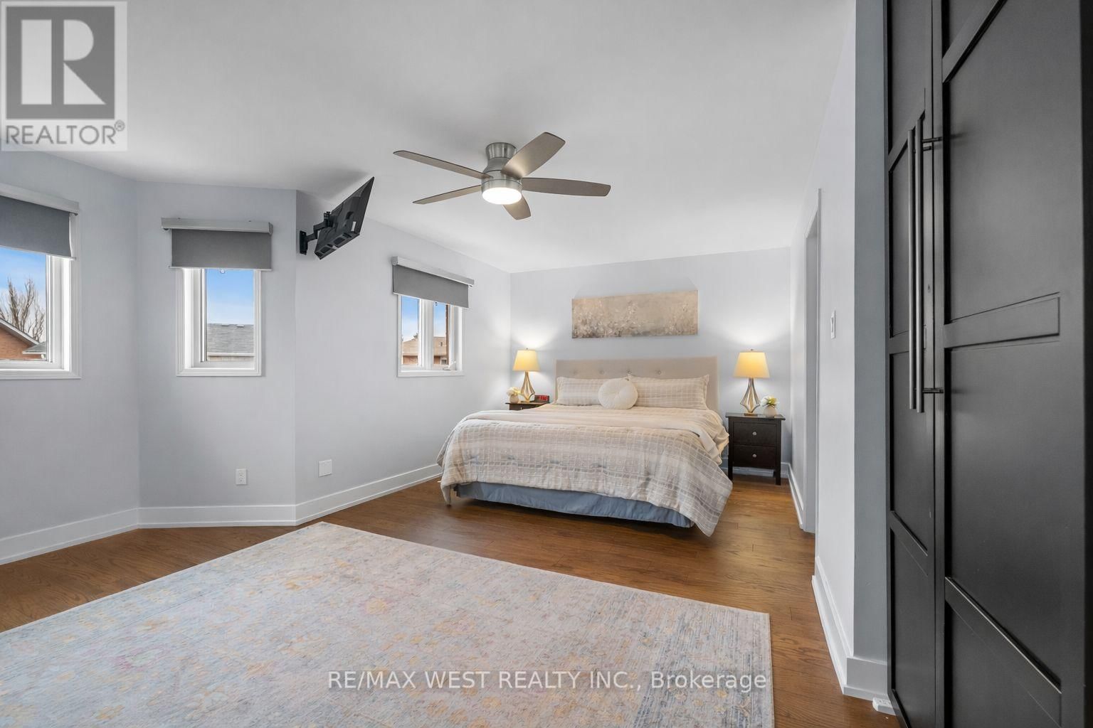 12 BERRYDOWN DRIVE Image 26