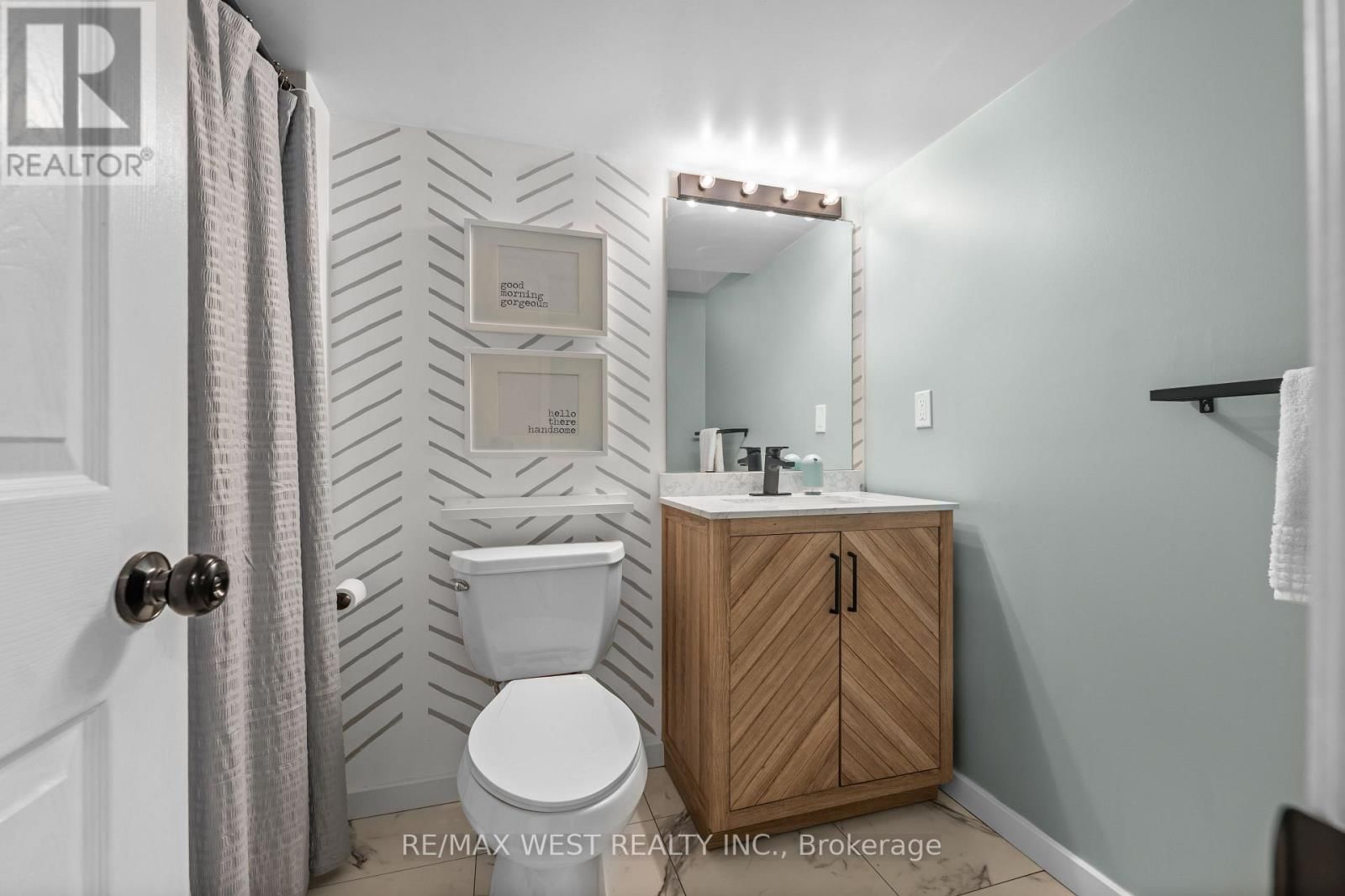 12 BERRYDOWN DRIVE Image 42