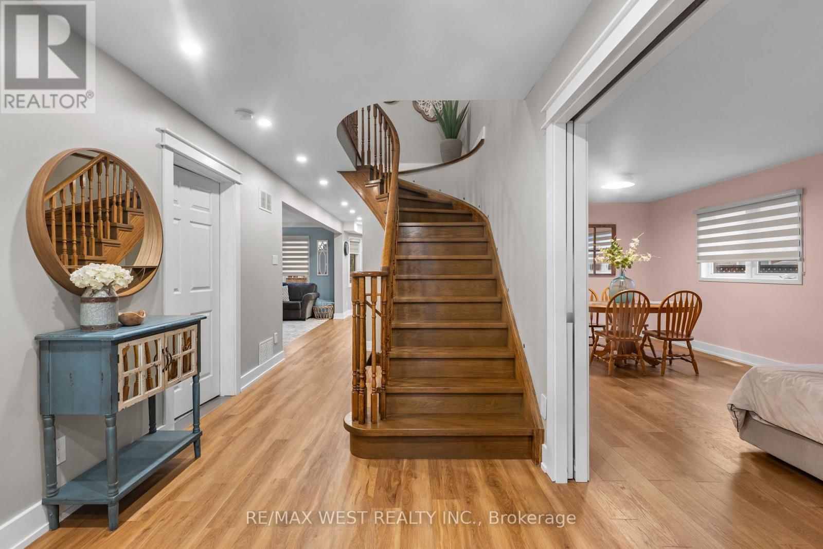 12 BERRYDOWN DRIVE Image 7