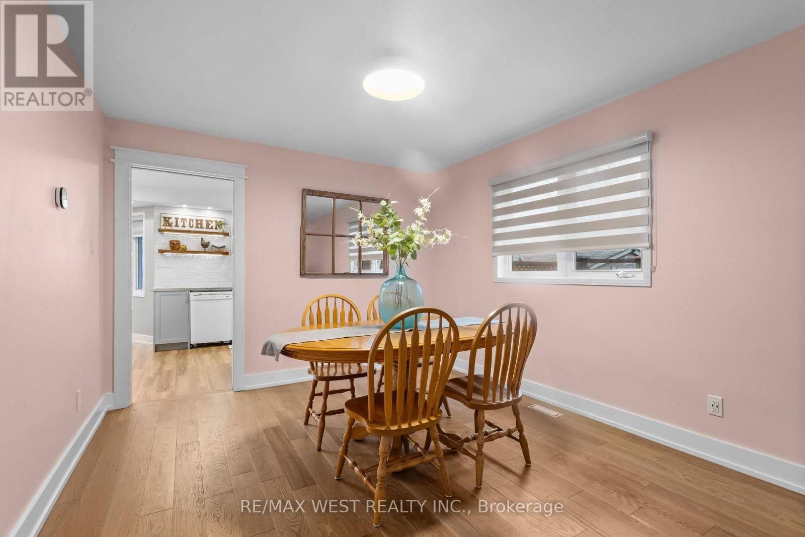 12 BERRYDOWN DRIVE Image 8