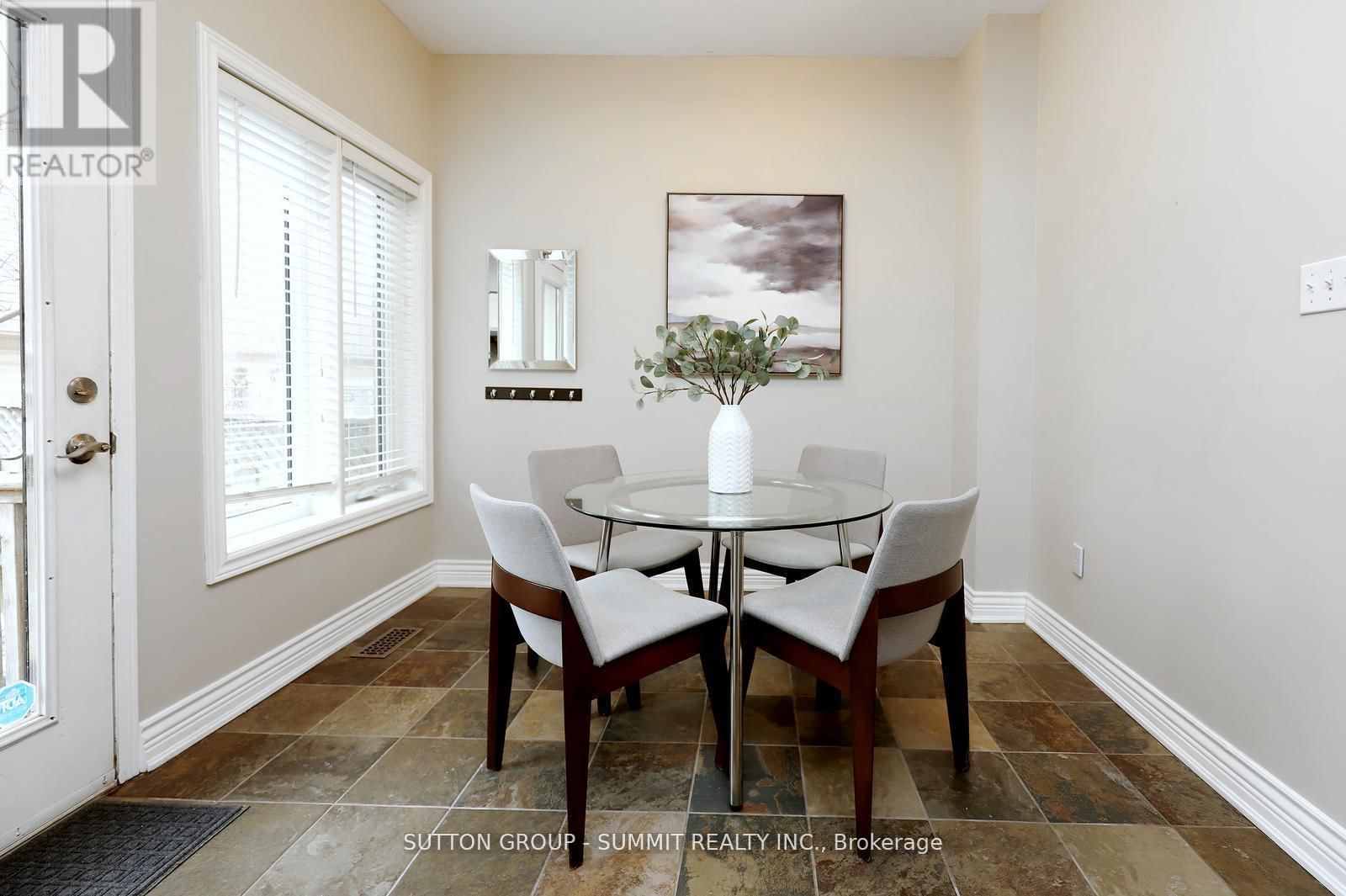 260 GLENASHTON DRIVE Image 13