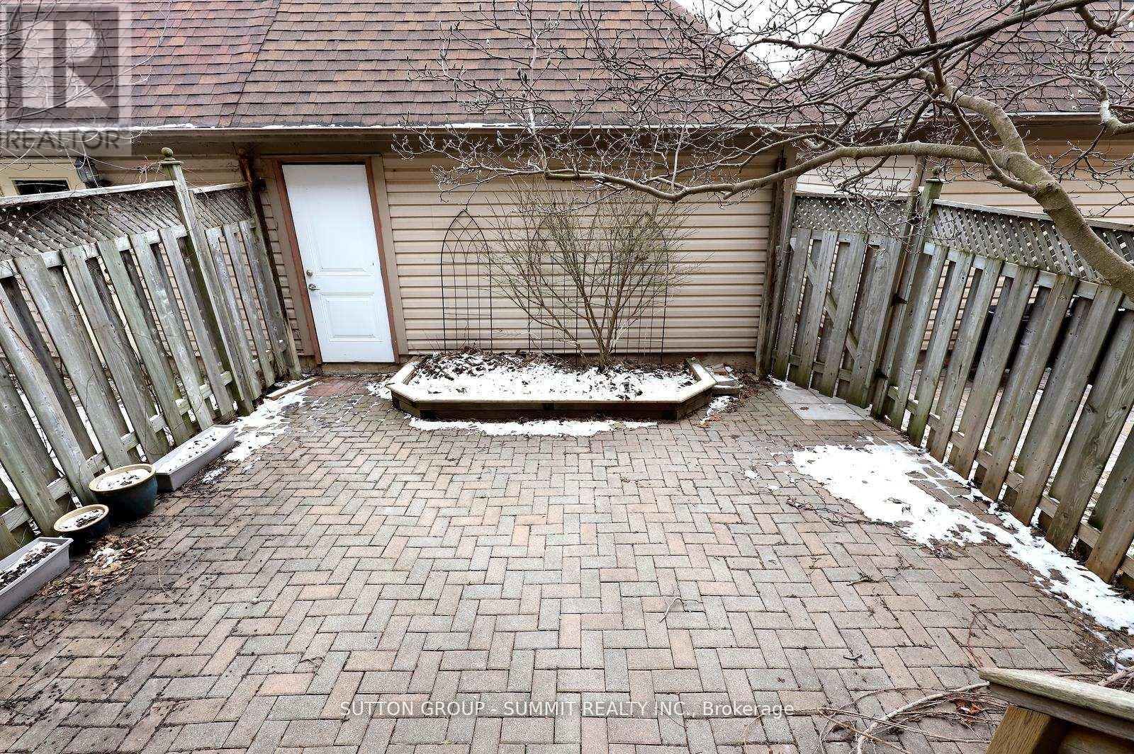 260 GLENASHTON DRIVE Image 33