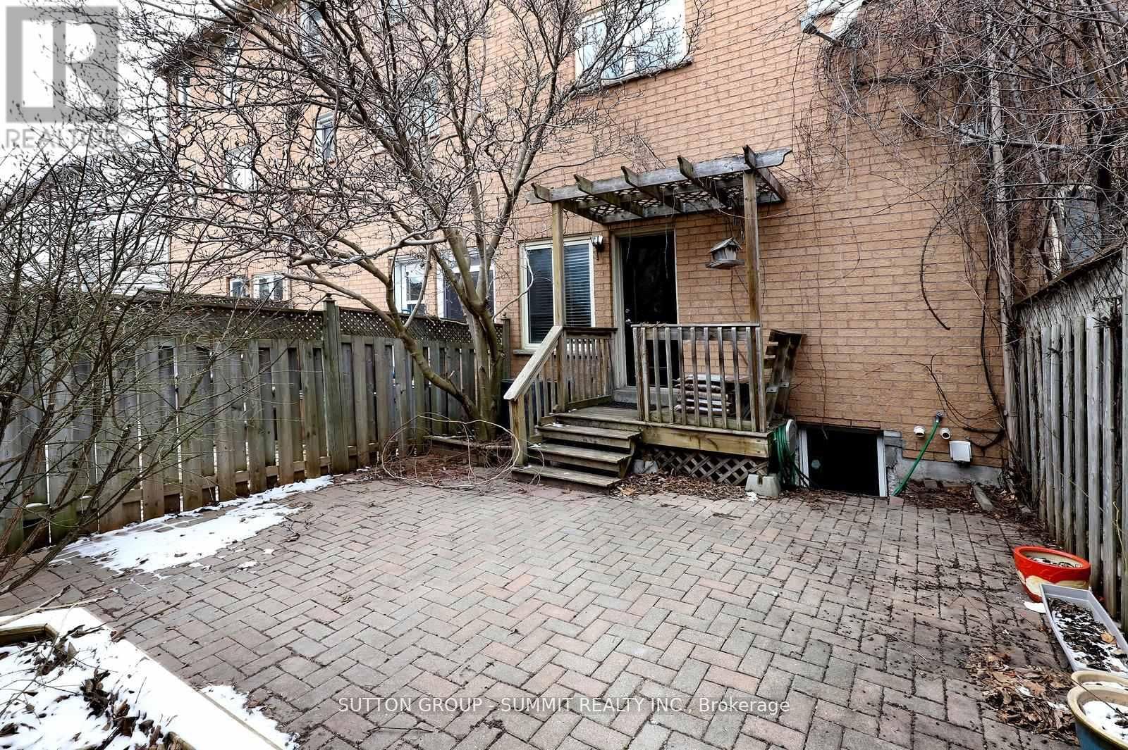 260 GLENASHTON DRIVE Image 34