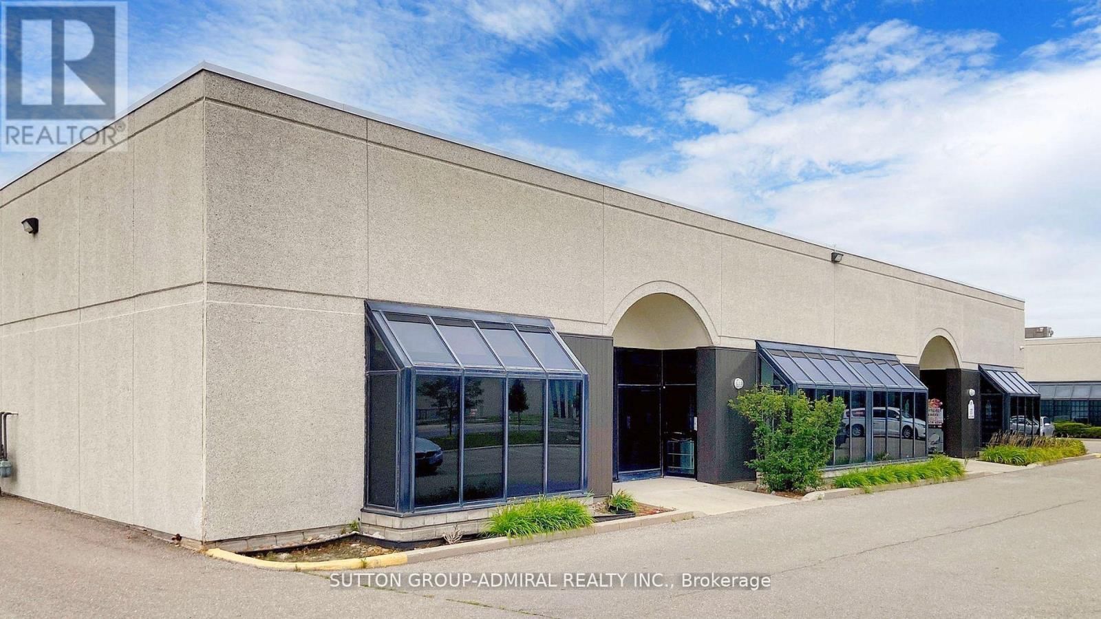 18 and 19 - 800 PETROLIA ROAD Image 24