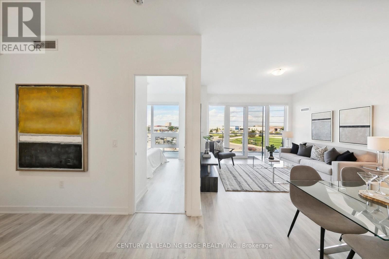 302 - 4655 METCALFE AVENUE Image 5