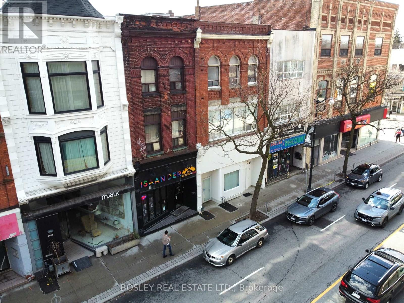 2963 DUNDAS STREET WEST Image 22