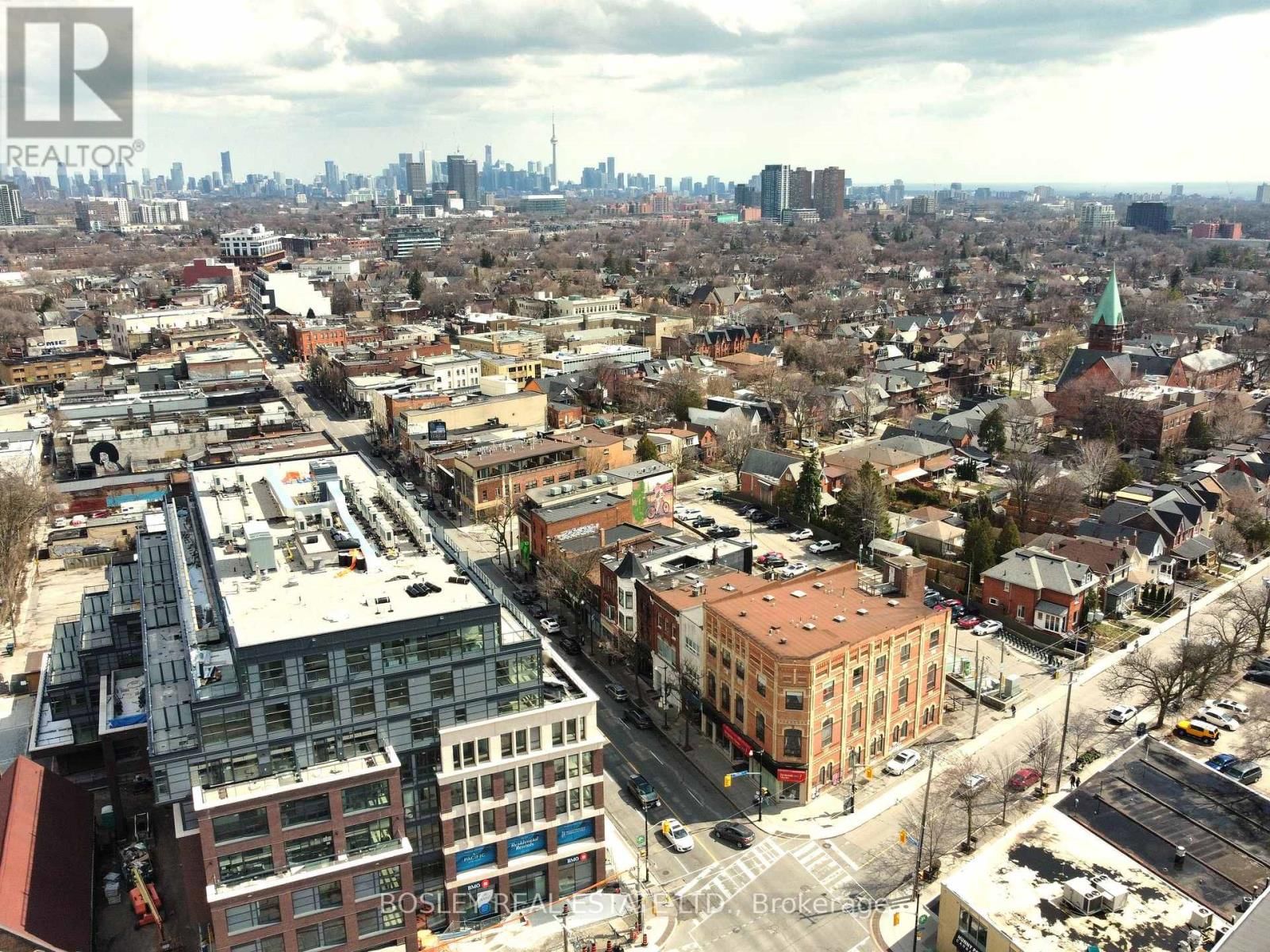 2963 DUNDAS STREET WEST Image 23