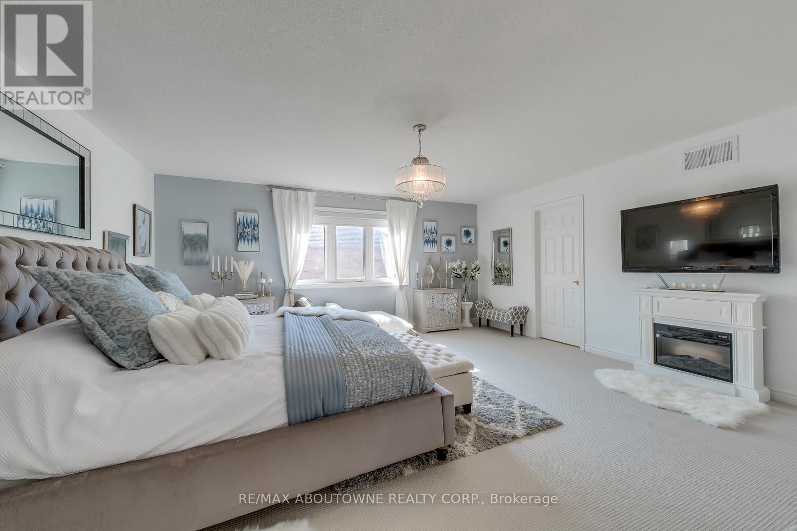 2389 GRAND OAK TRAIL Image 32