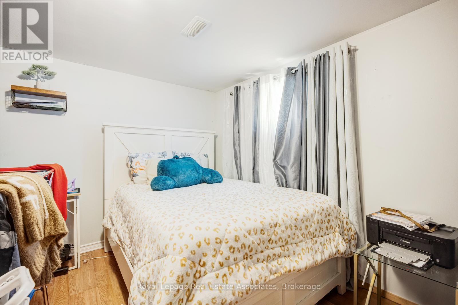 8 CAULFIELD ROAD Image 19