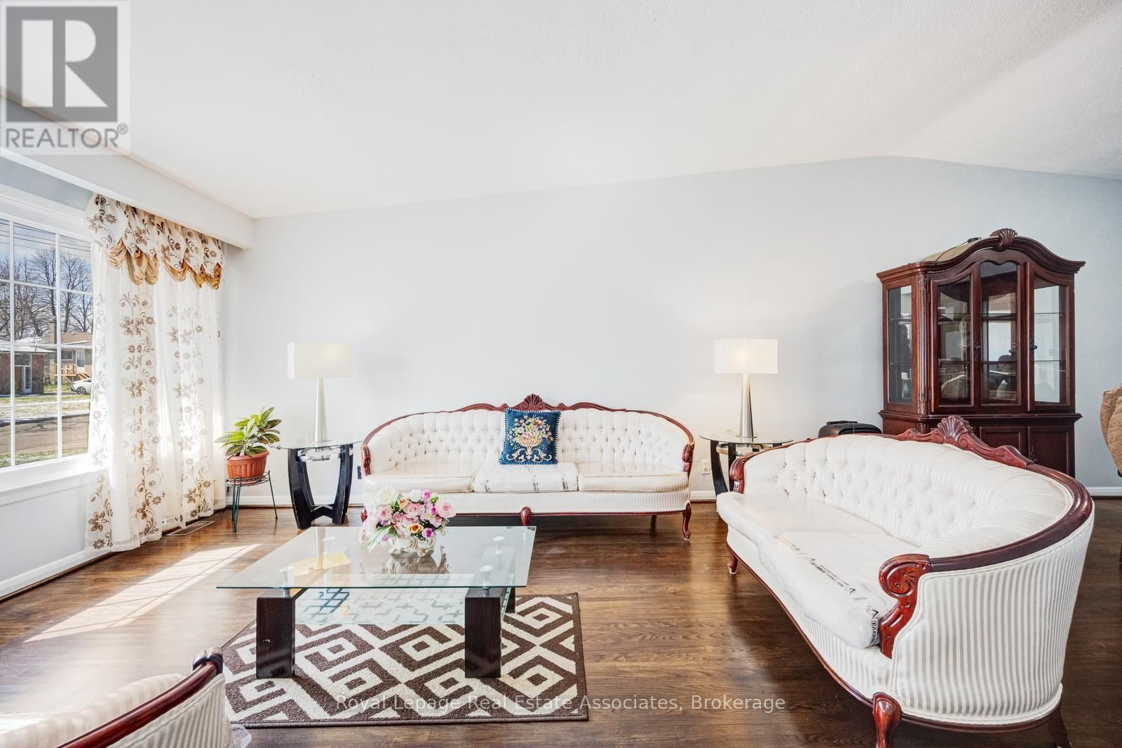 8 CAULFIELD ROAD Image 7