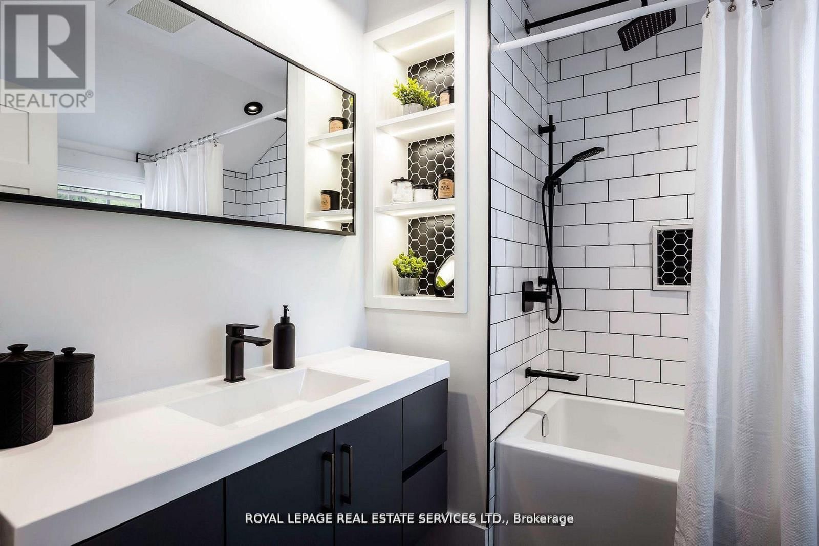 5 PINE RIDGE LANE Image 27