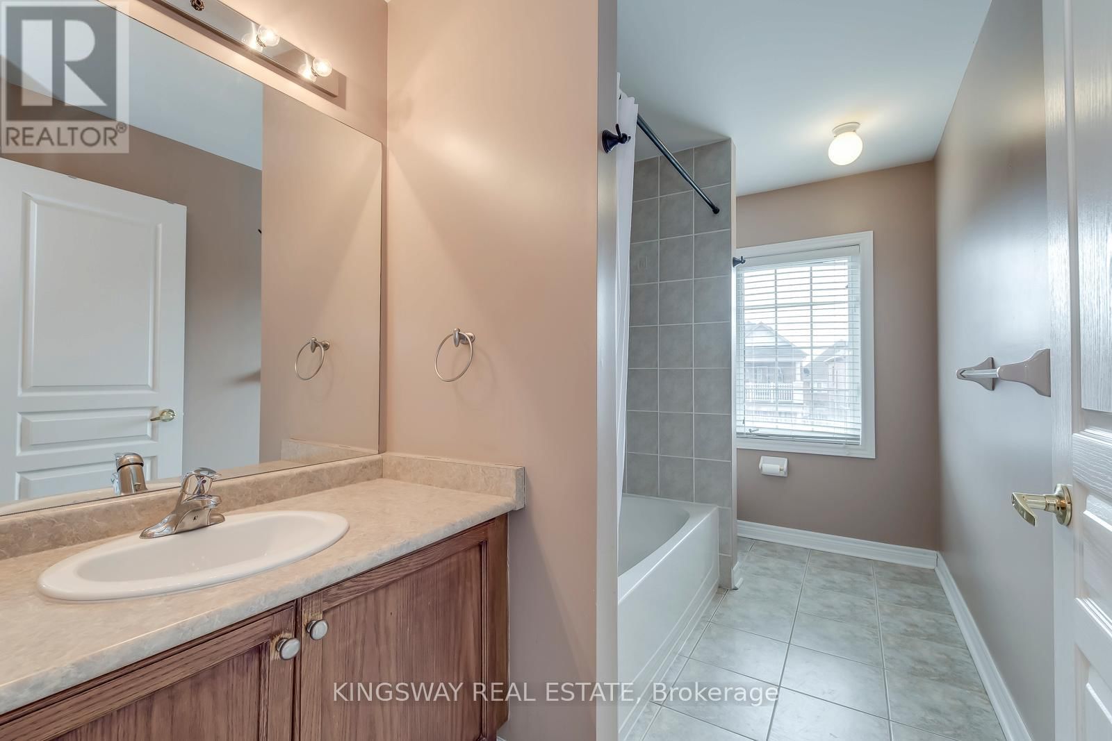 5479 FUDGE TERRACE Image 23