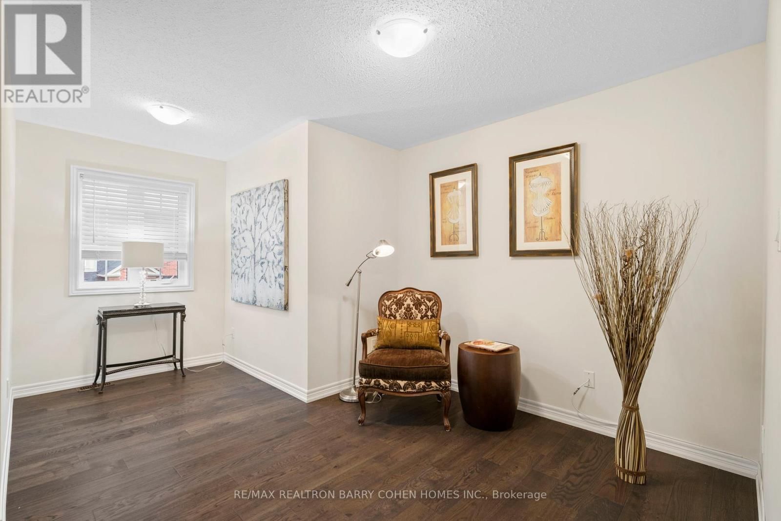 45 - 6 AMARILLO ROAD Image 12