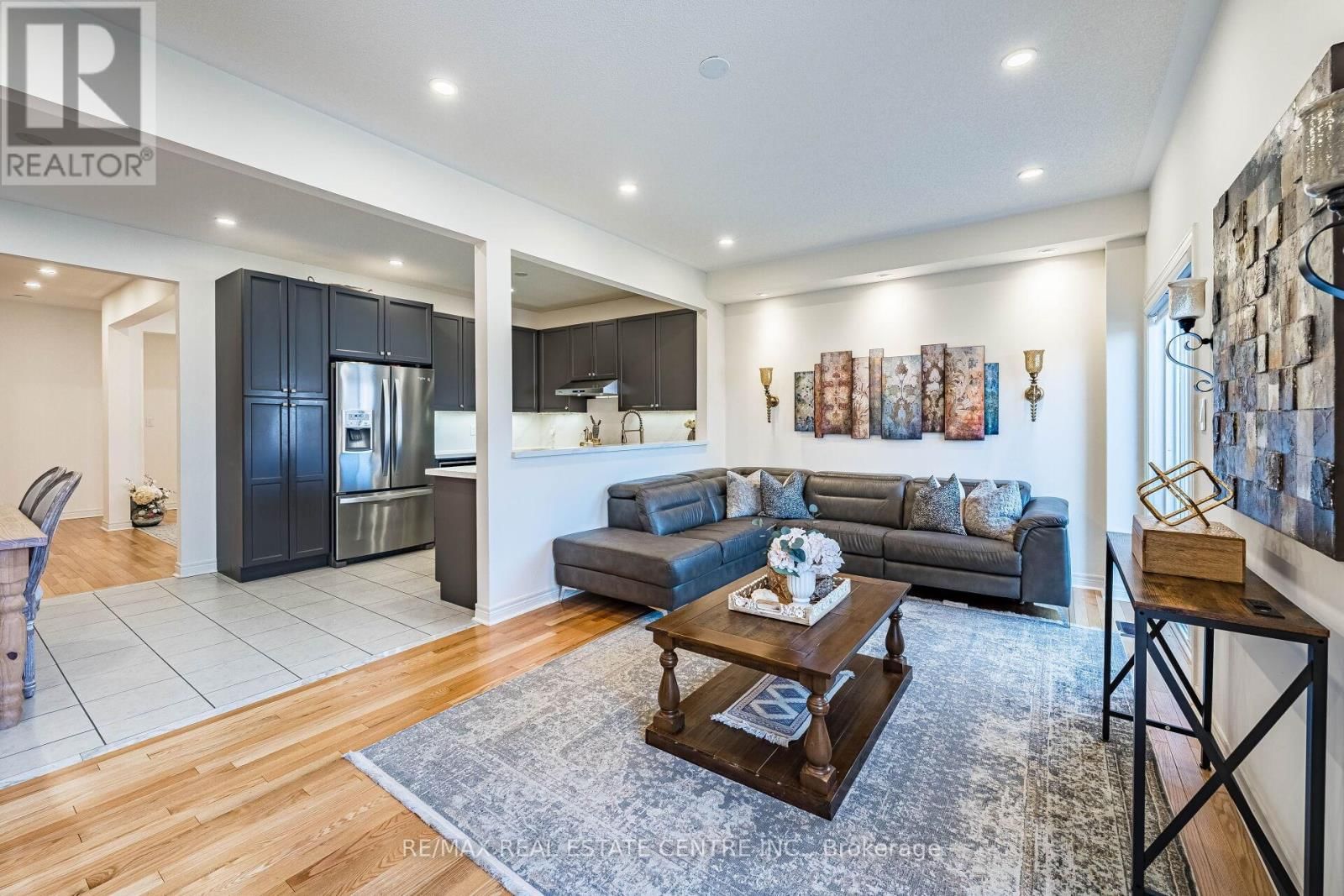 1067 URELL WAY Image 14