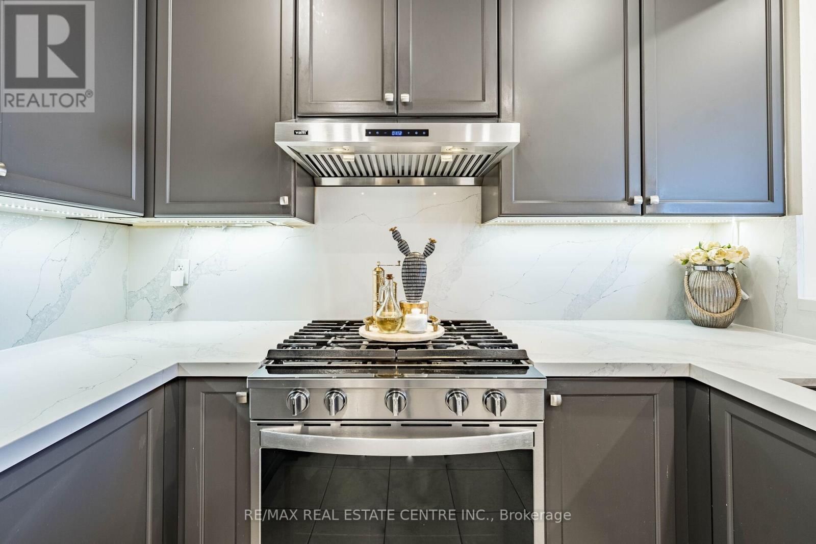 1067 URELL WAY Image 21