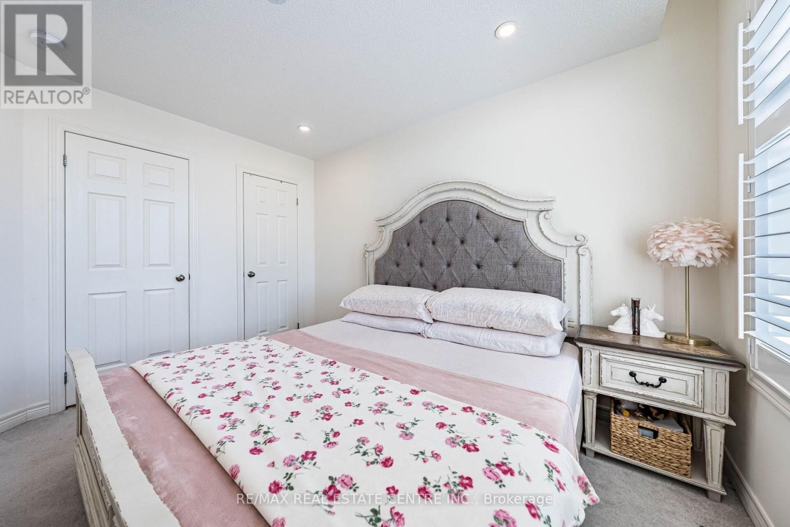 1067 URELL WAY Image 34