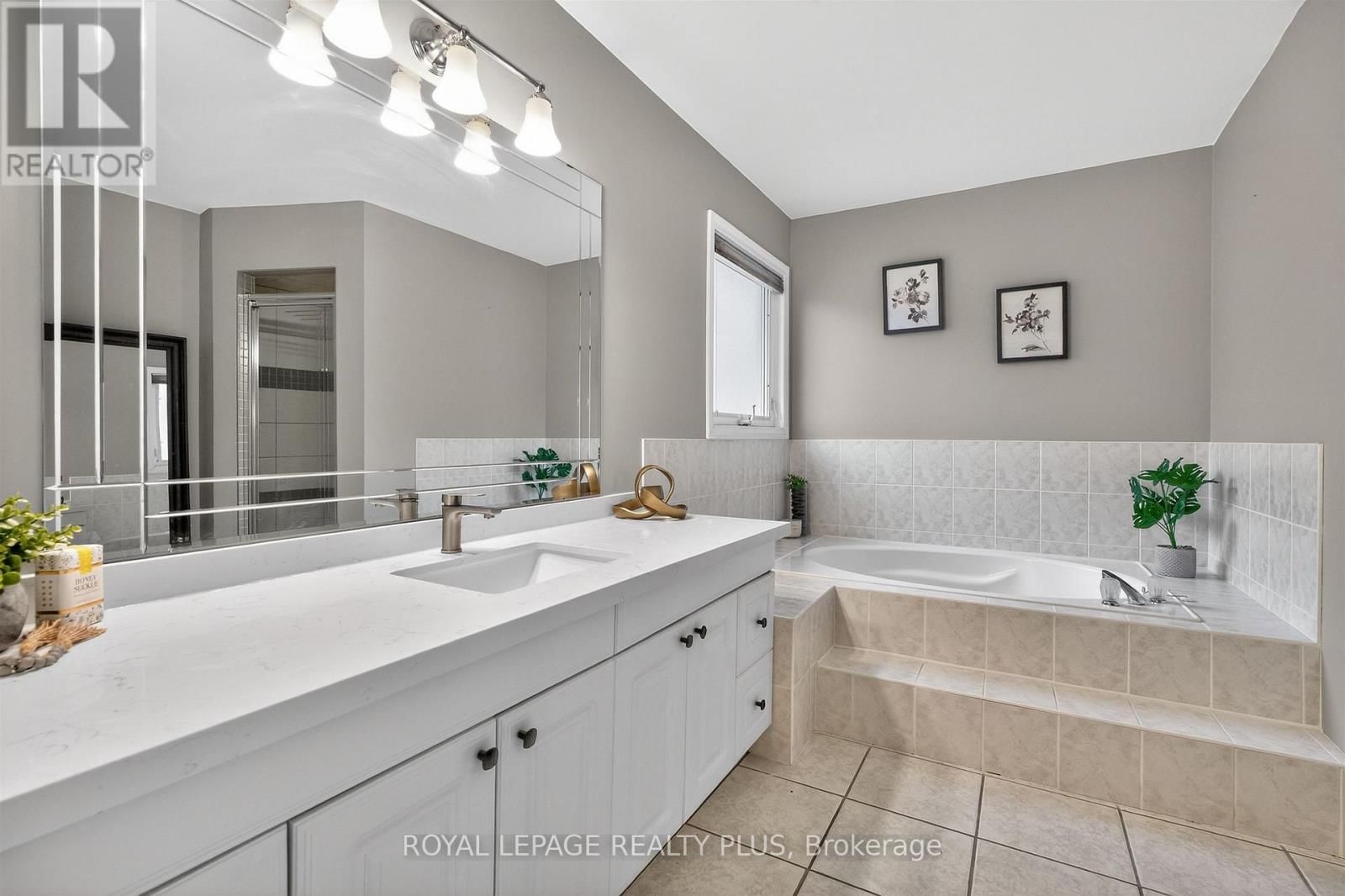 314 LEACOCK AVENUE Image 21