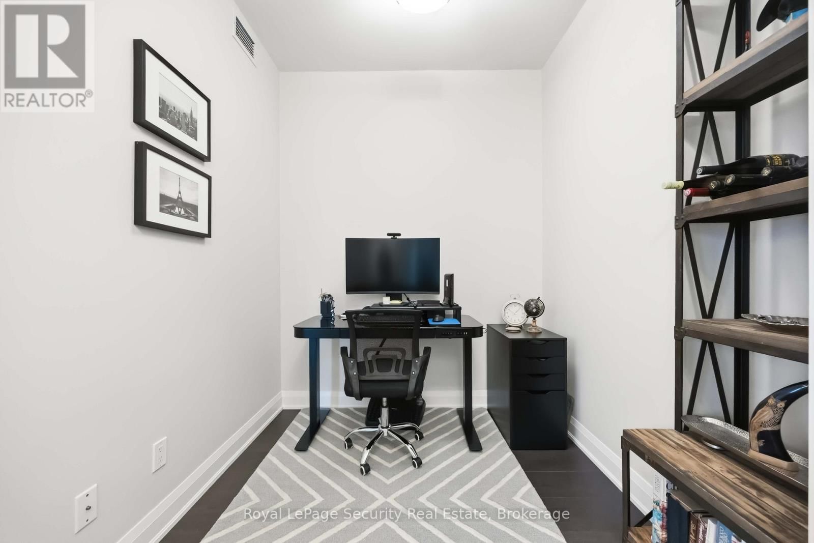 602 - 35 FONTENAY COURT Image 10