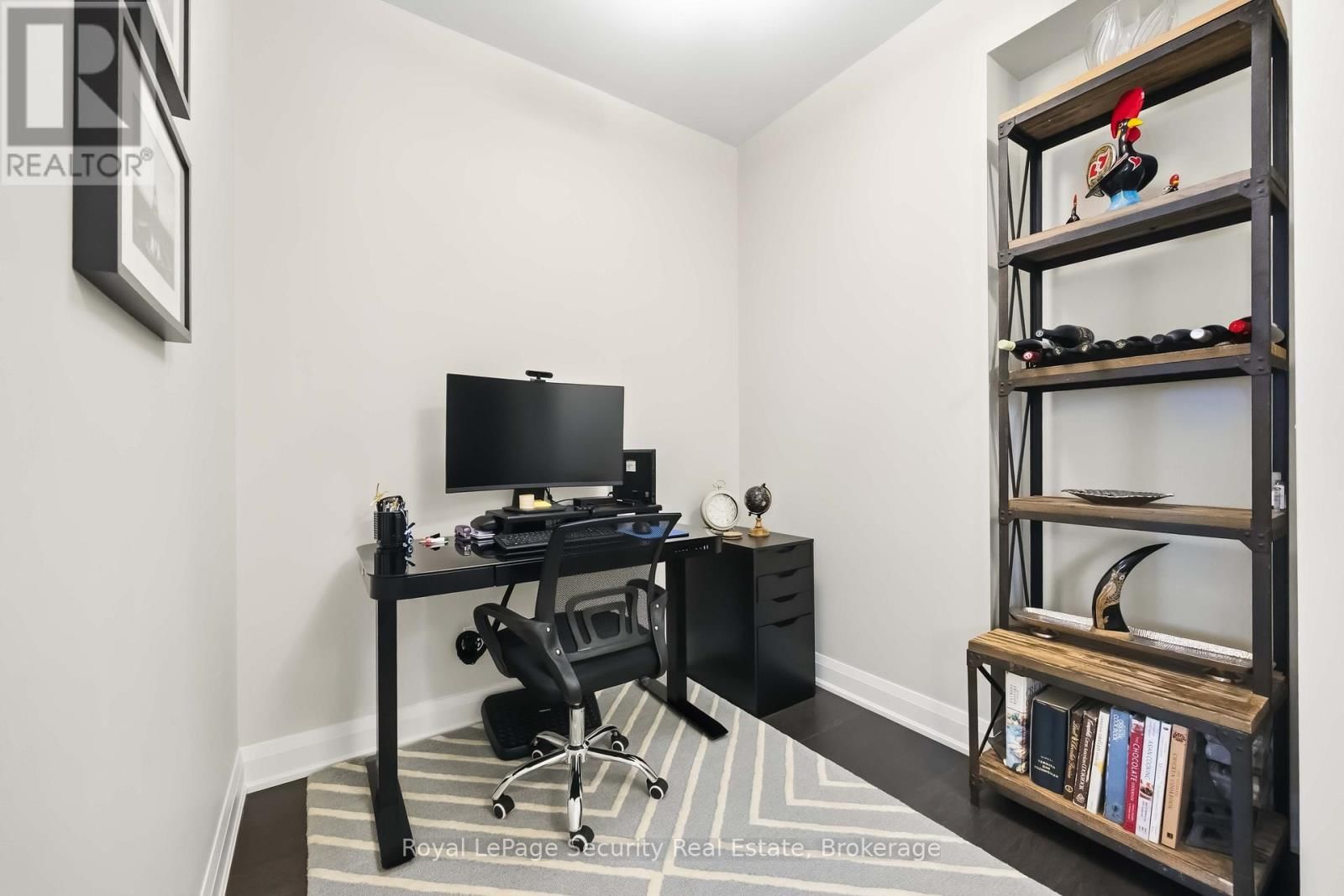 602 - 35 FONTENAY COURT Image 11