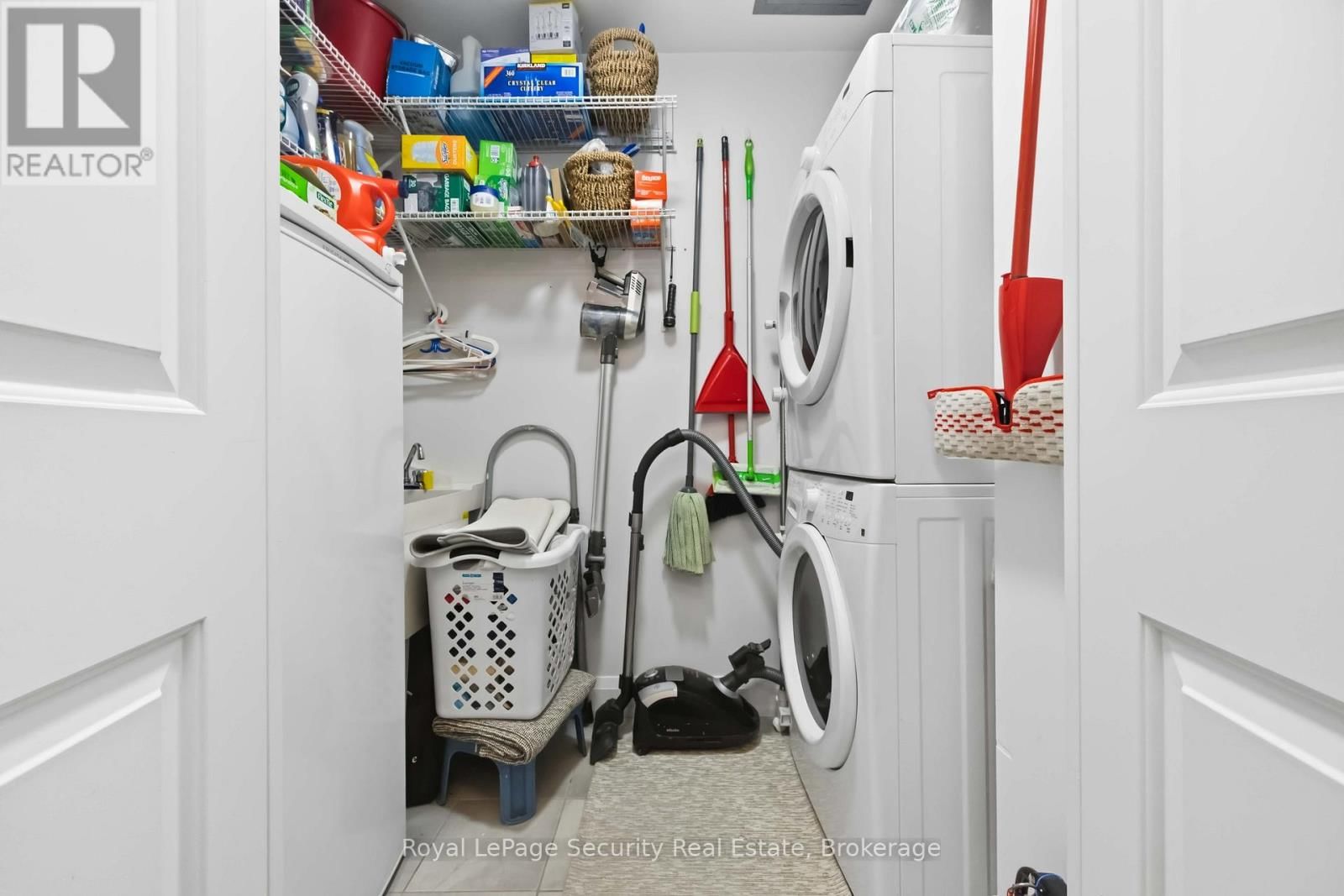 602 - 35 FONTENAY COURT Image 38