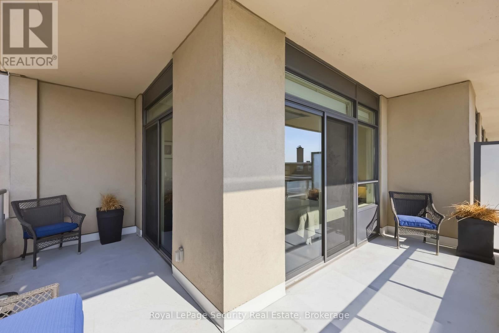 602 - 35 FONTENAY COURT Image 42