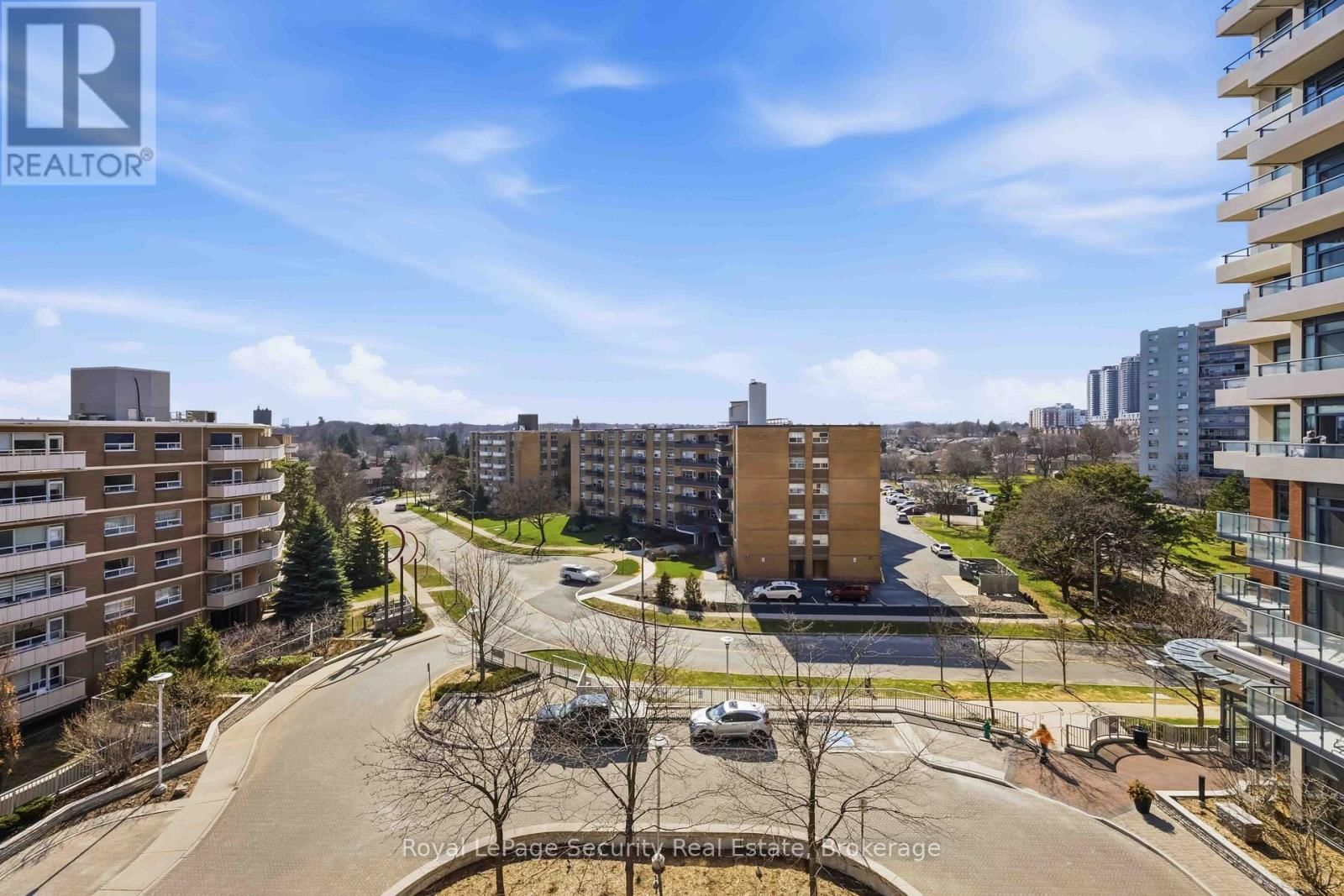 602 - 35 FONTENAY COURT Image 45