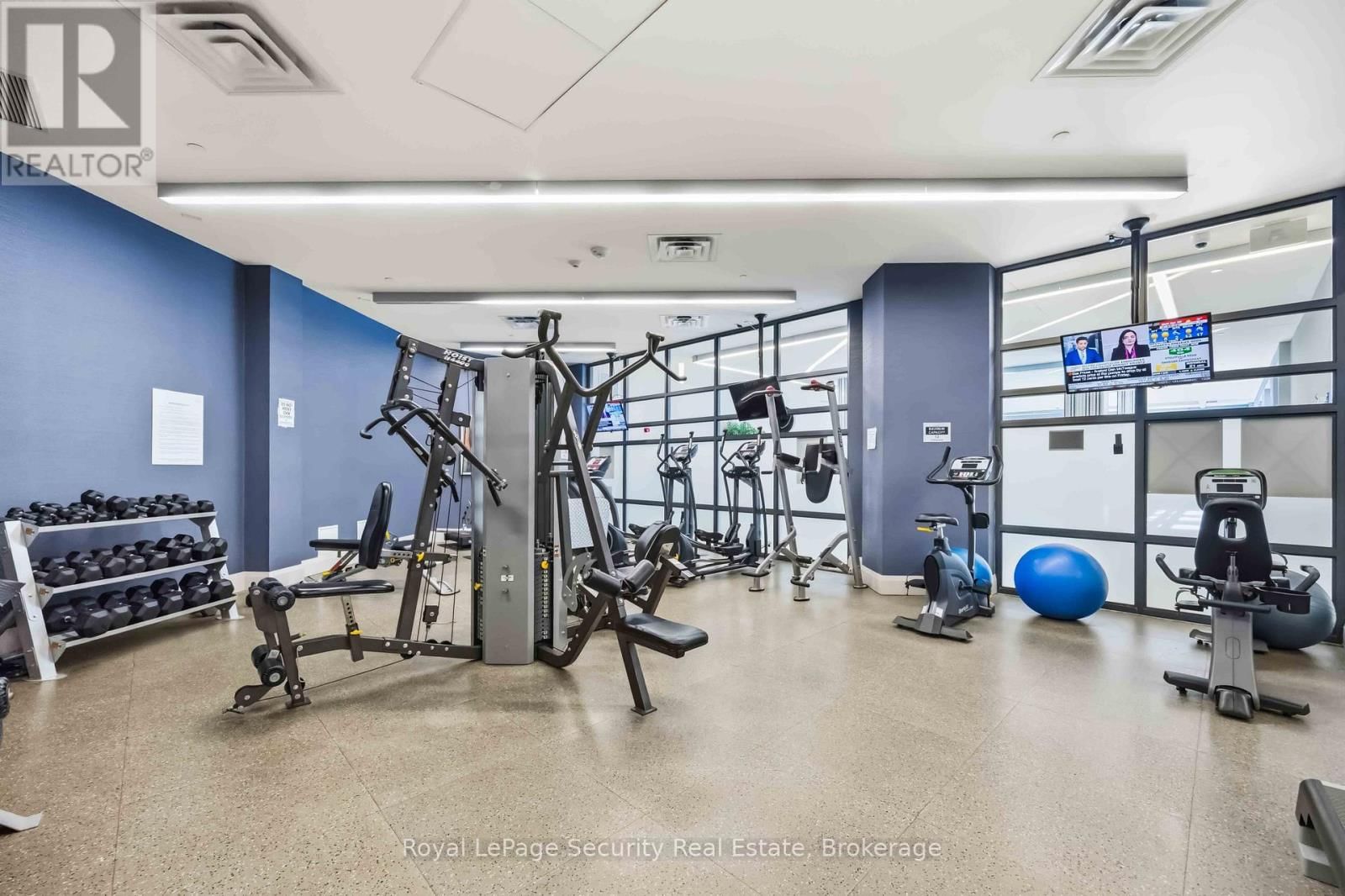 602 - 35 FONTENAY COURT Image 47