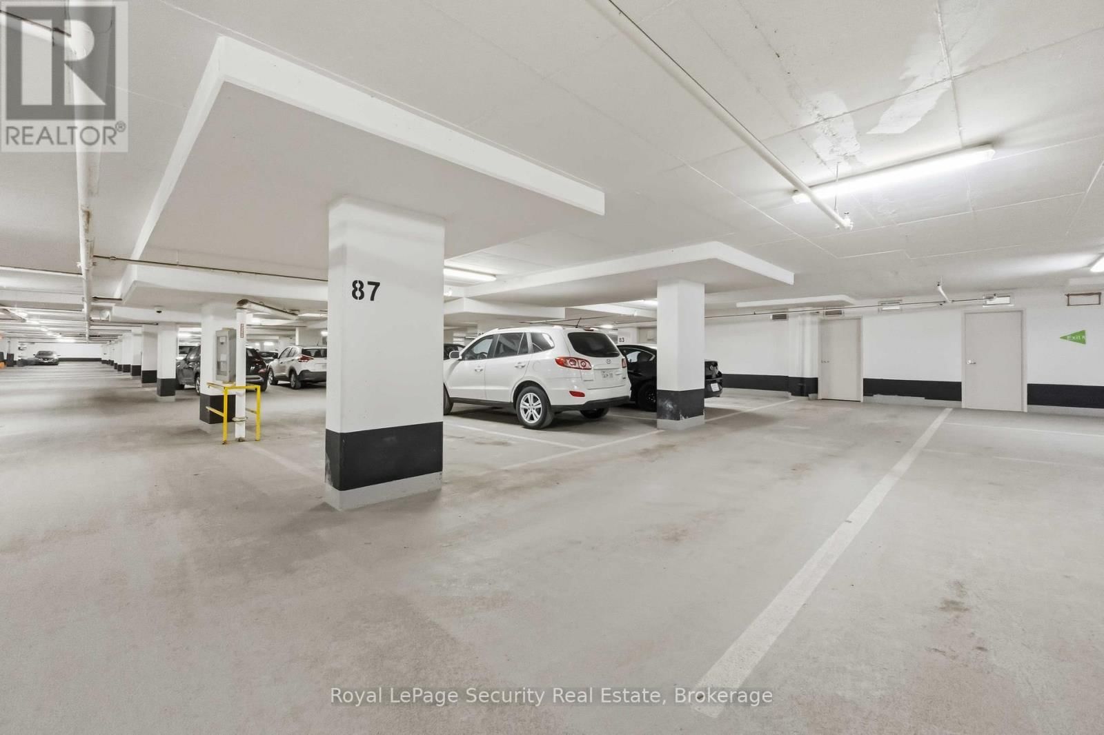 602 - 35 FONTENAY COURT Image 50