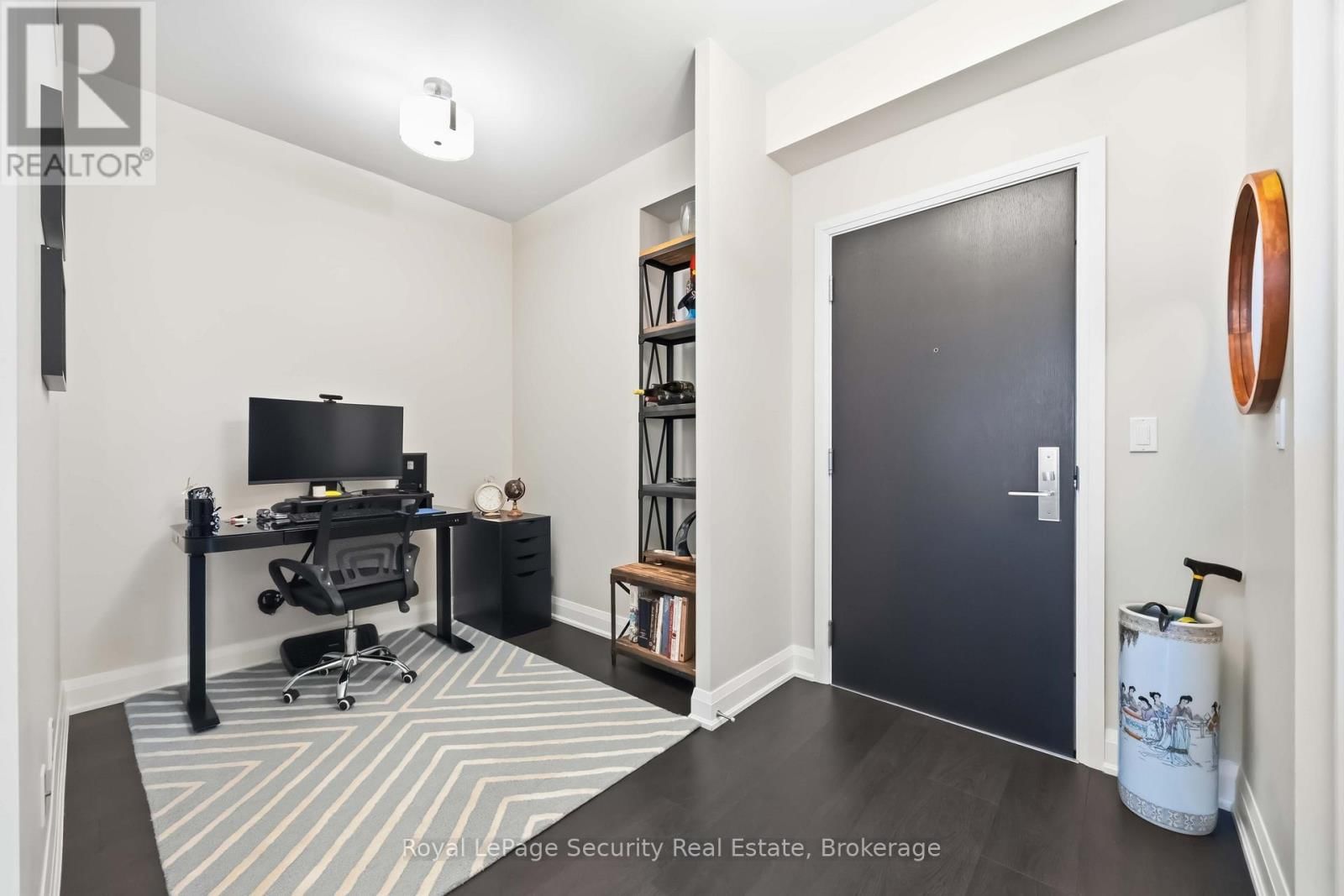 602 - 35 FONTENAY COURT Image 9