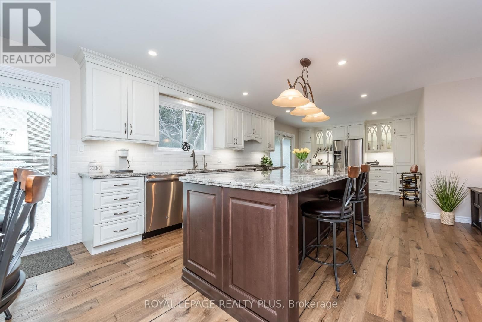 26 LARRY STREET Image 13