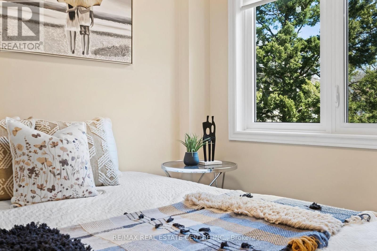 2879 WESTBURY COURT Image 25