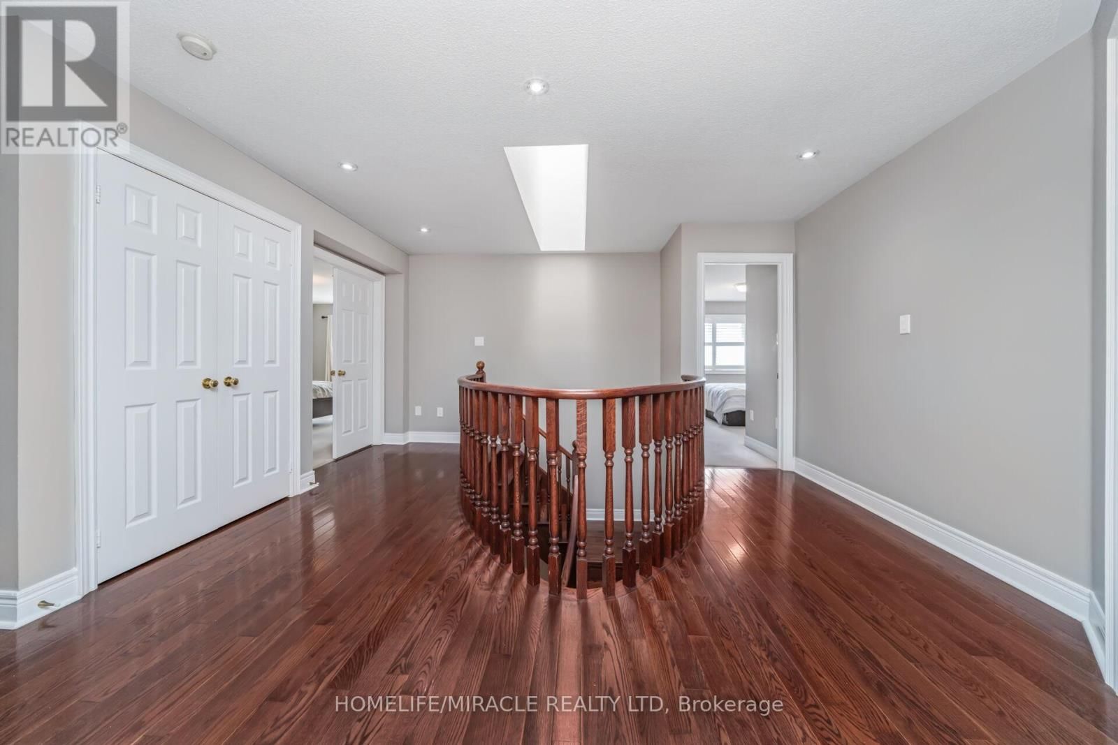 32 XAVIER COURT Image 27