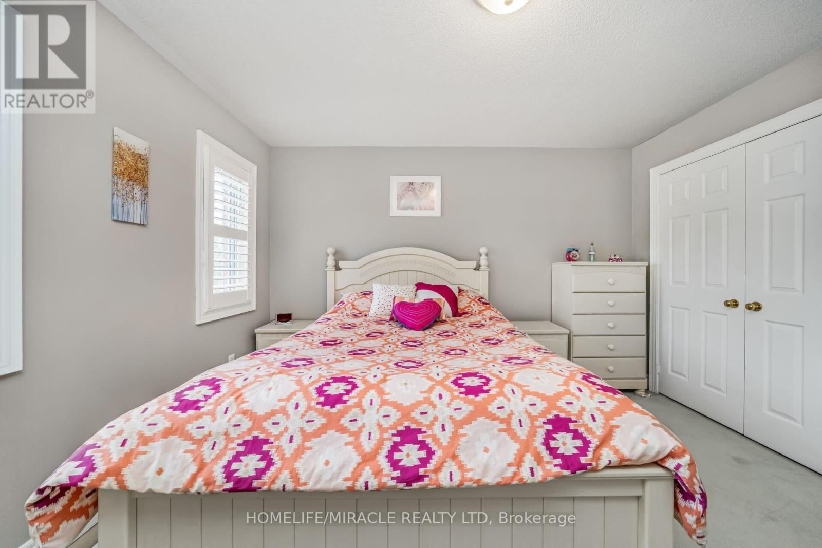 32 XAVIER COURT Image 34