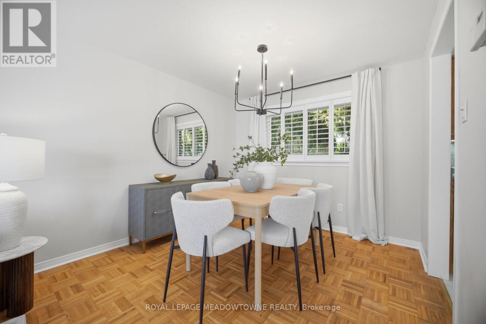 523 TRAFALGAR COURT Image 13