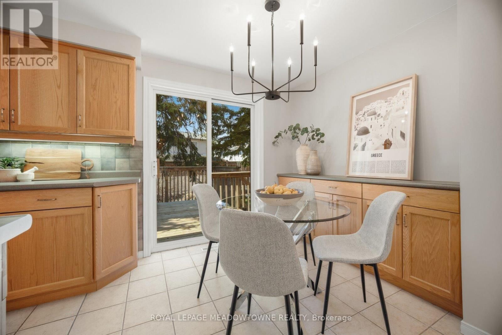 523 TRAFALGAR COURT Image 18