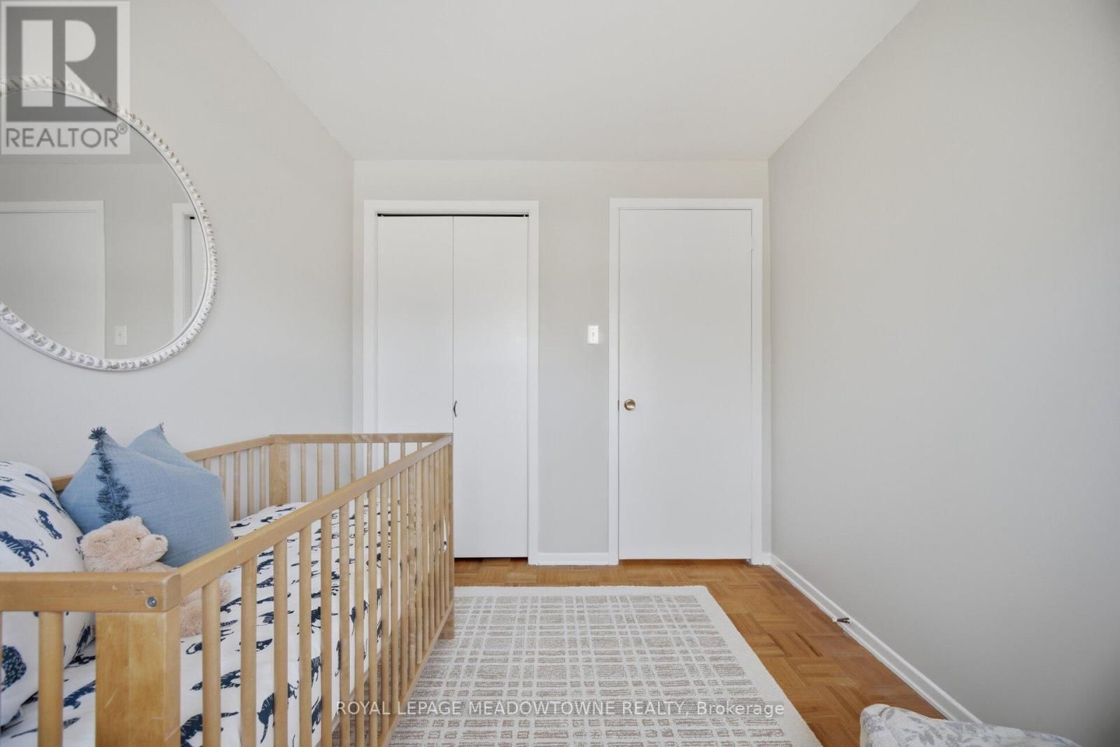 523 TRAFALGAR COURT Image 38