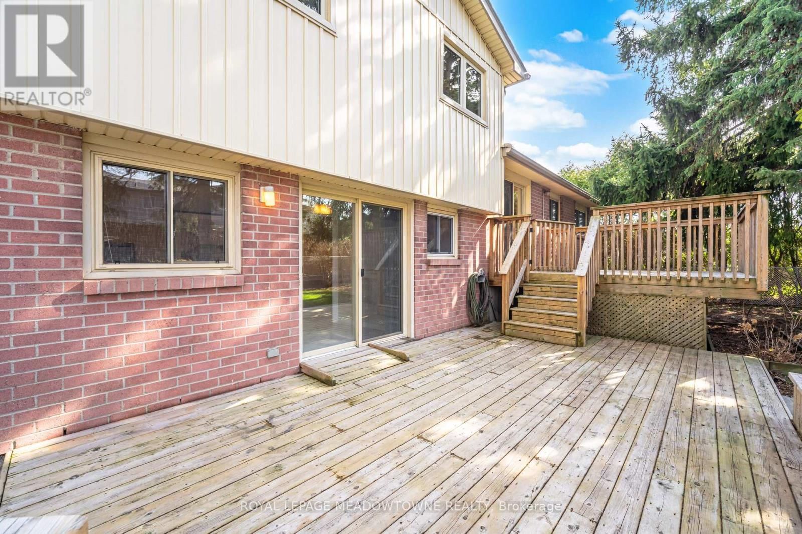 523 TRAFALGAR COURT Image 46