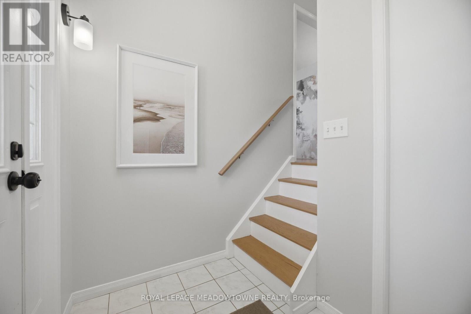 523 TRAFALGAR COURT Image 6