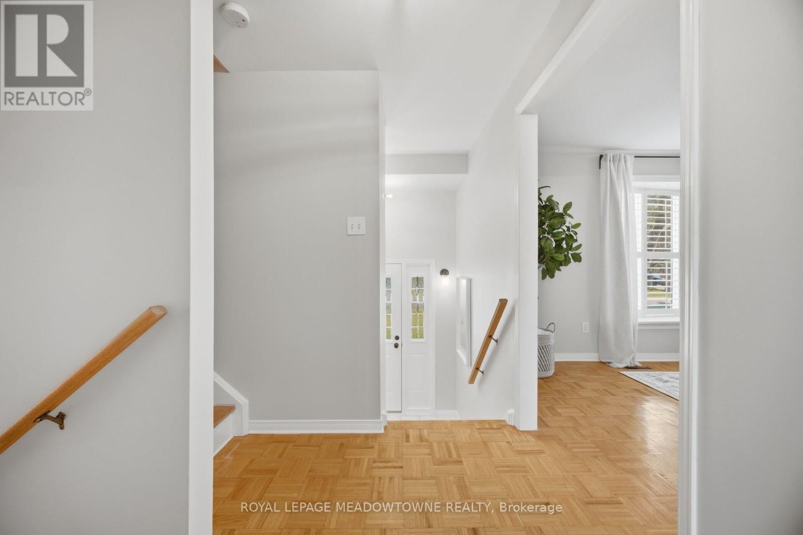 523 TRAFALGAR COURT Image 7