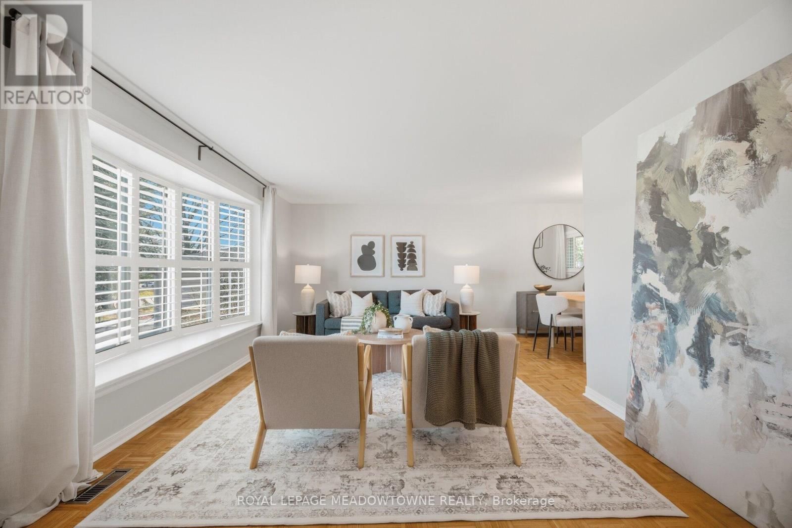 523 TRAFALGAR COURT Image 9