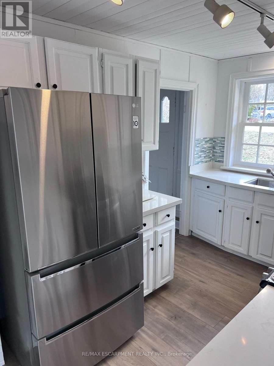 804 SHADELAND AVENUE Image 13