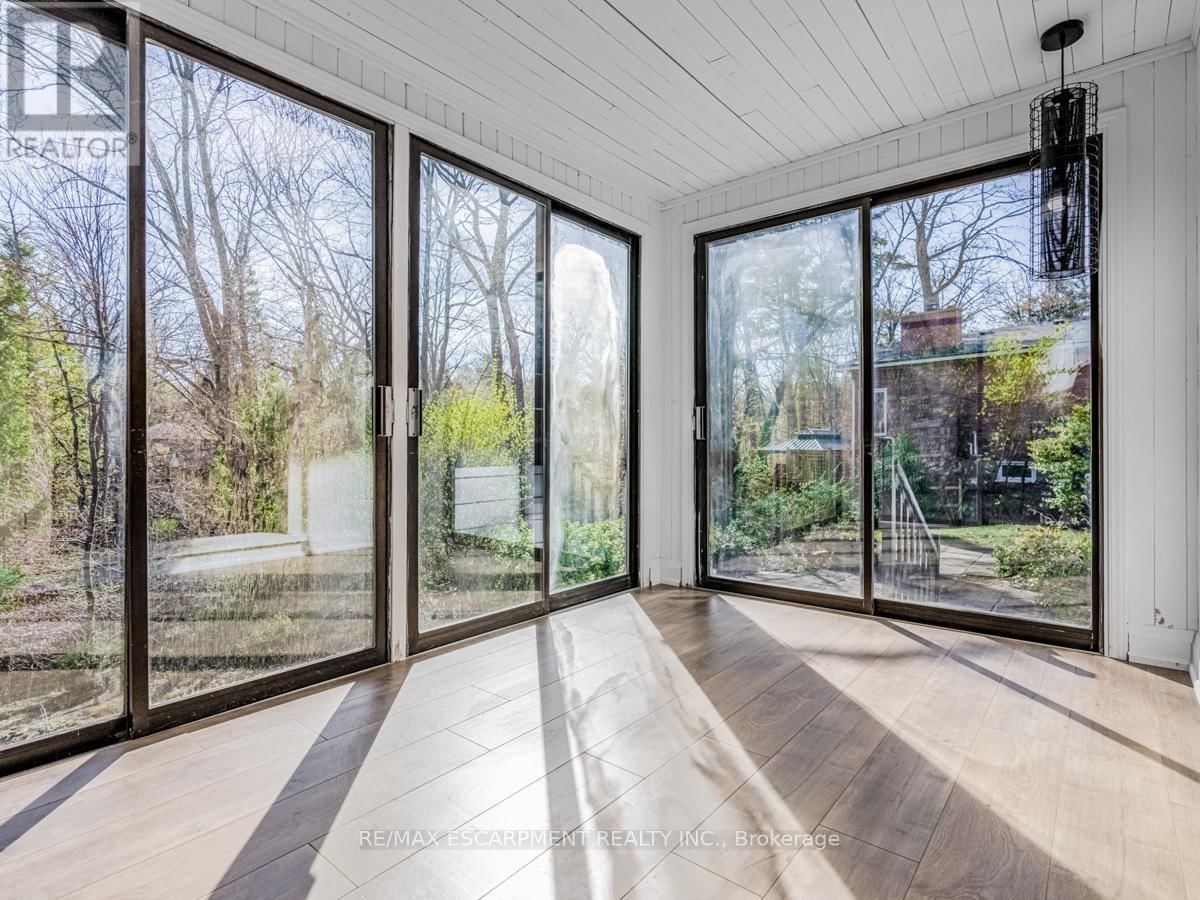 804 SHADELAND AVENUE Image 17