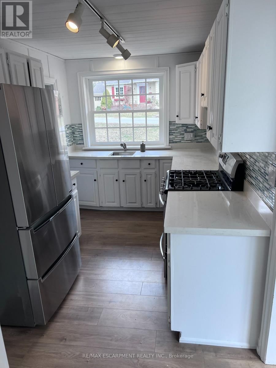 804 SHADELAND AVENUE Image 8