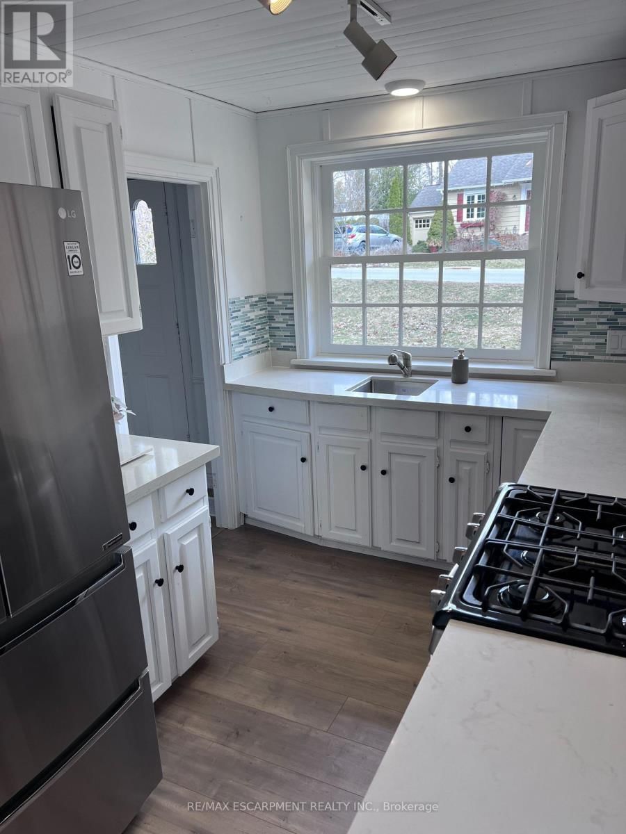 804 SHADELAND AVENUE Image 9