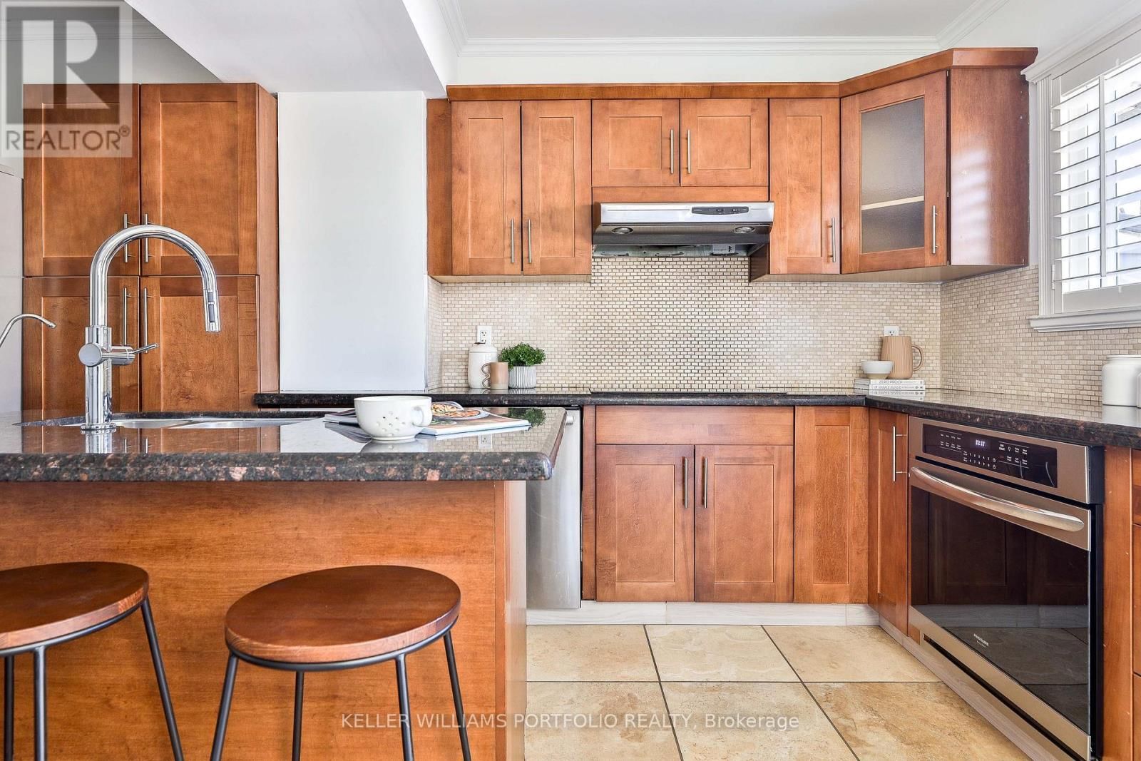 38 RUTLAND STREET Image 9