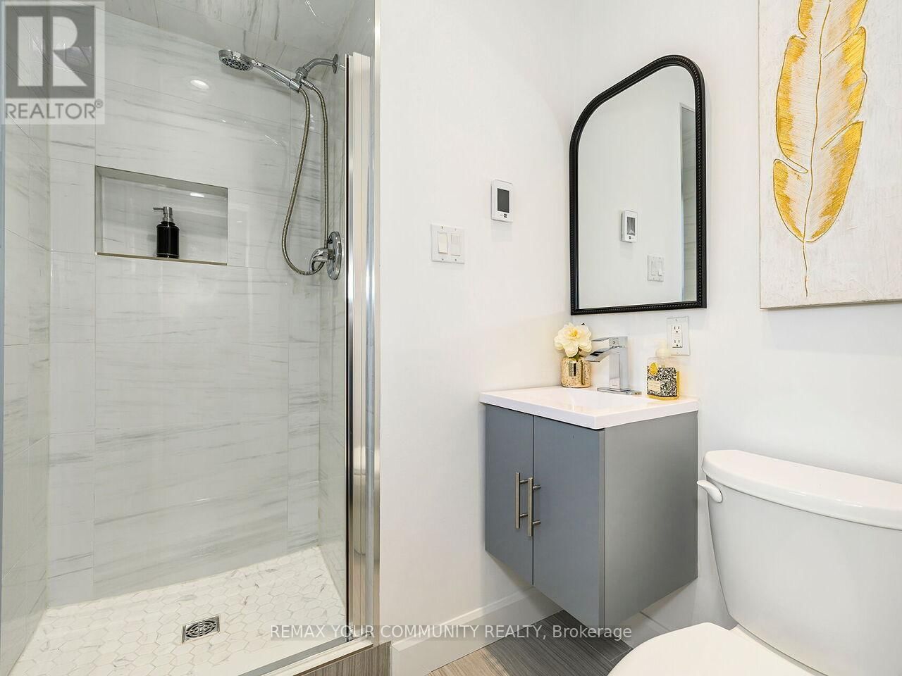 239 WINCOTT DRIVE Image 19