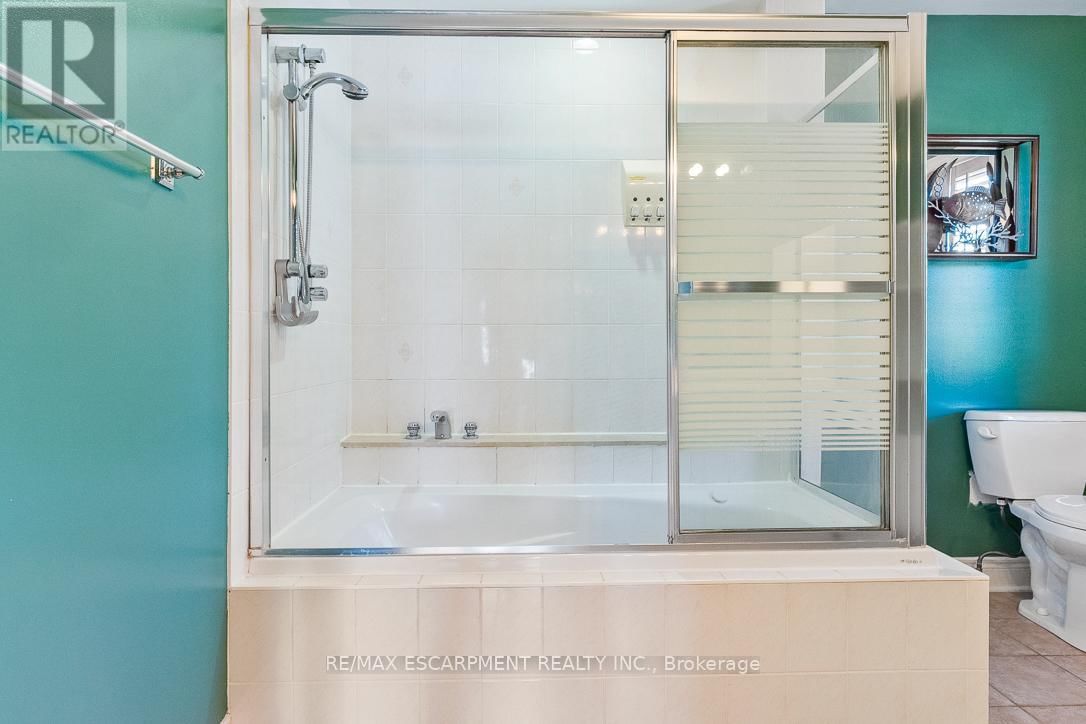 2510 DONNAVALE DRIVE Image 36