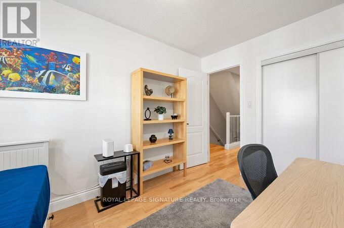 30 - 435 HENSALL CIRCLE Image 25