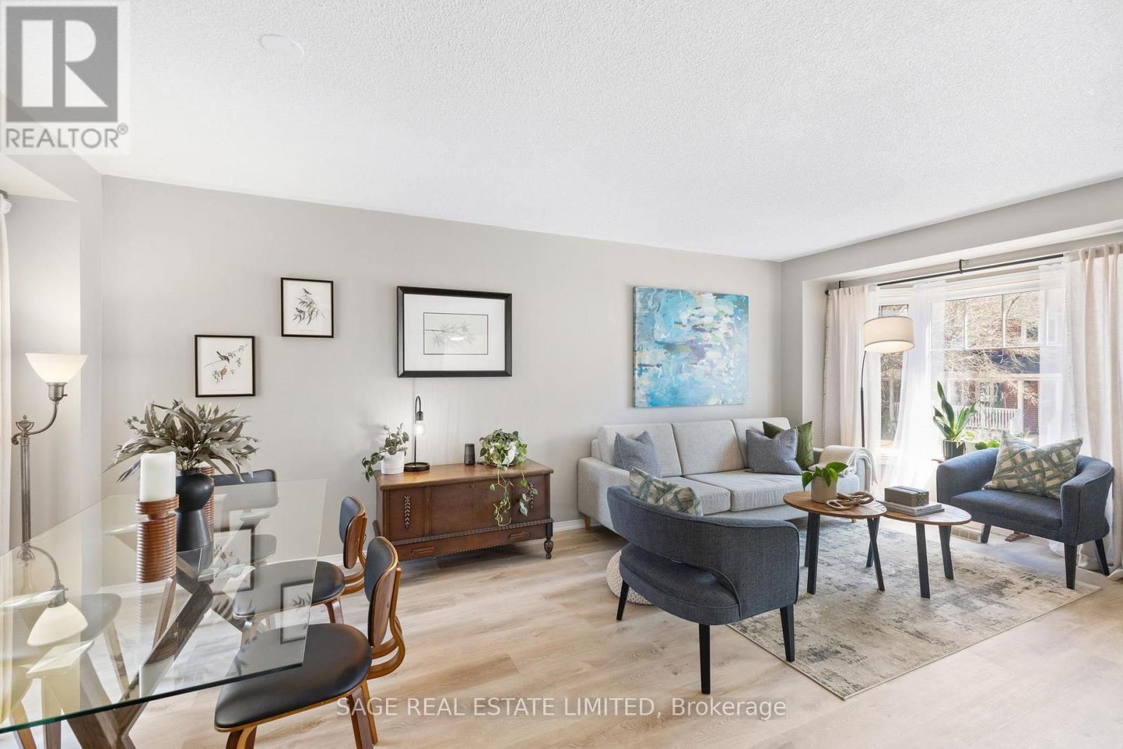 307 BALSAM STREET Image 10